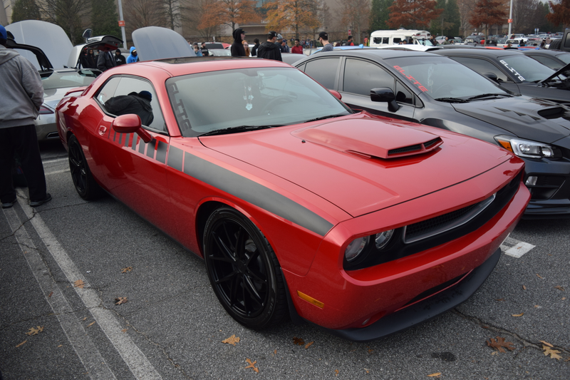 Illustration for article titled I went to Caffeine and Octane this morning and walked around some Challengers ...